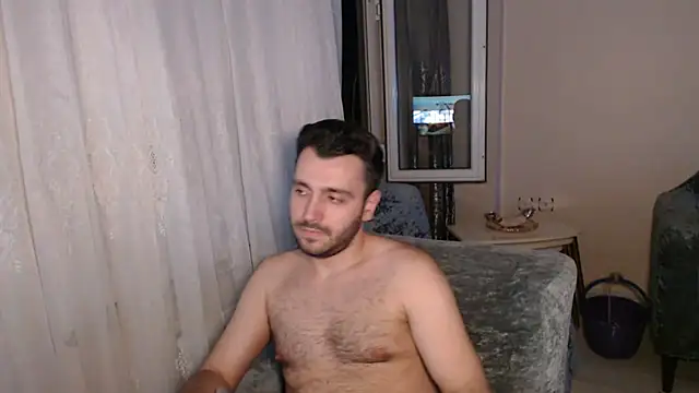 handsomeee04 online show from 07-01-26, 10:21