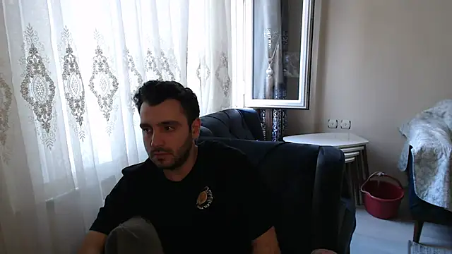 handsomeee04 online show from 05-26-26, 04:21