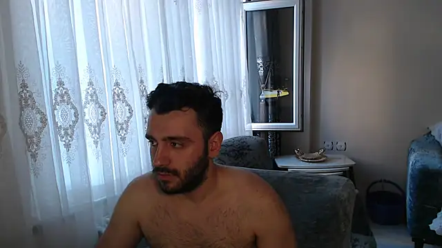 handsomeee04 online show from 06-25-26, 05:07