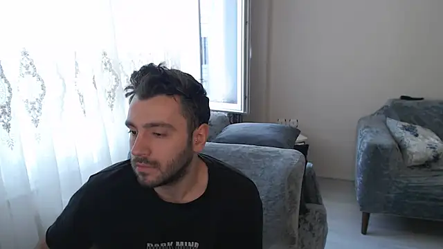 handsomeee04 online show from 05-19-26, 03:41