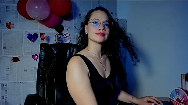 emmaTorres1 online show from 02-17-25, 02:17