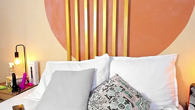 Snapshot of Nicole_Angels_ chatting on 02-02-26, 07:24 Nicole Angels online show from 02-02-26, 07:24