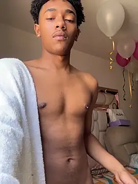 Boy cock18 online show from 05-22-26, 04:27