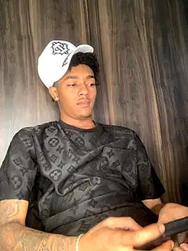 Boy cock18 online show from 11-04-25, 10:52