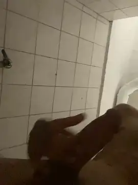 Snapshot of ekskekejejej chatting on 09-28-25, 02:57 ekskekejejej online show from 09-28-25, 02:57