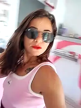 Snapshot of Evapecadora chatting on 03-22-25, 01:43 Evapecadora online show from 03-22-25, 01:43