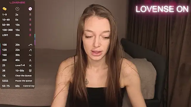 Snapshot of Cherry_air chatting on 10-17-25, 12:14 Cherry air online show from 10-17-25, 12:14