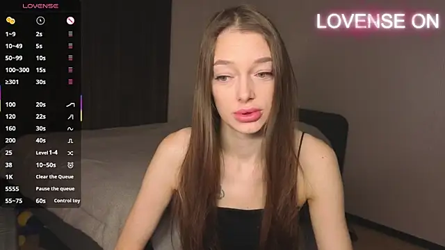 Cherry air online show from 11-12-25, 01:21