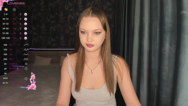 Snapshot of Lovely_Lure chatting on 01-15-25, 05:05 Lovely Lure online show from 01-15-25, 05:05