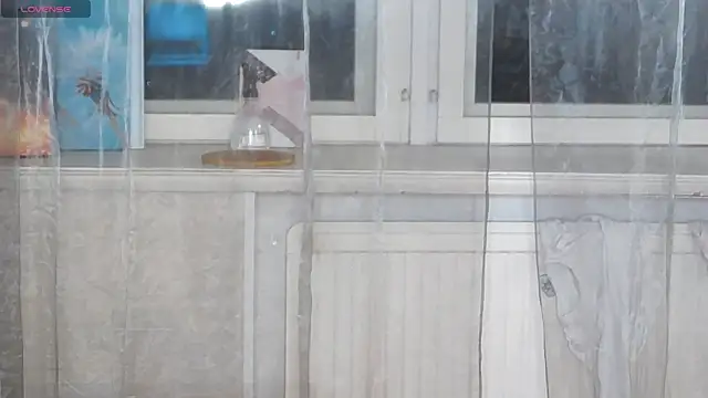 eva varnerr online show from 11-30-25, 04:02