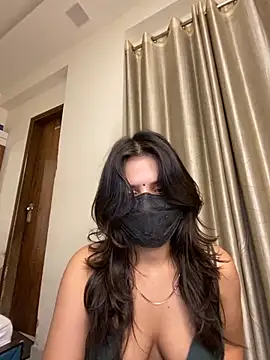 Snapshot of ahista chatting on 06-20-26, 06:24 ahista online show from 06-20-26, 06:24