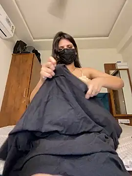 Snapshot of ahista chatting on 04-14-26, 06:13 ahista online show from 04-14-26, 06:13