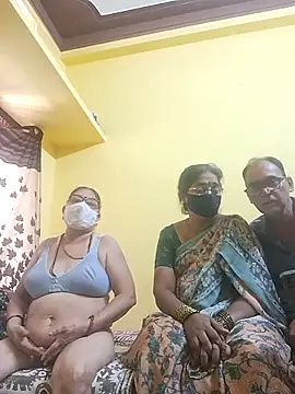 Snapshot of sivani_asha chatting on 04-14-26, 06:18 sivani asha online show from 04-14-26, 06:18