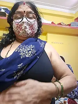 Snapshot of sivani_asha chatting on 12-23-25, 06:23 sivani asha online show from 12-23-25, 06:23