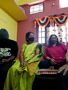 Snapshot of sivani_asha chatting on 11-16-25, 06:07 sivani asha online show from 11-16-25, 06:07