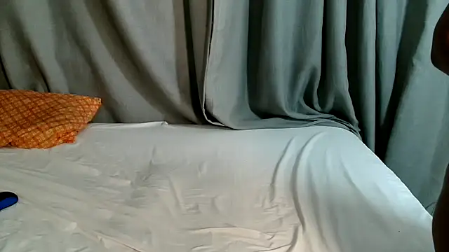 EROTIC BARBIE28 online show from 04-10-26, 04:19