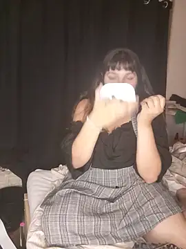 Heleneecesmecs2 online show from 06-05-26, 10:26