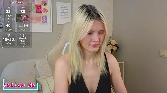 NellieLoyns online show from 04-10-26, 05:20