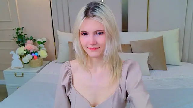 NellieLoyns online show from 04-07-26, 05:26