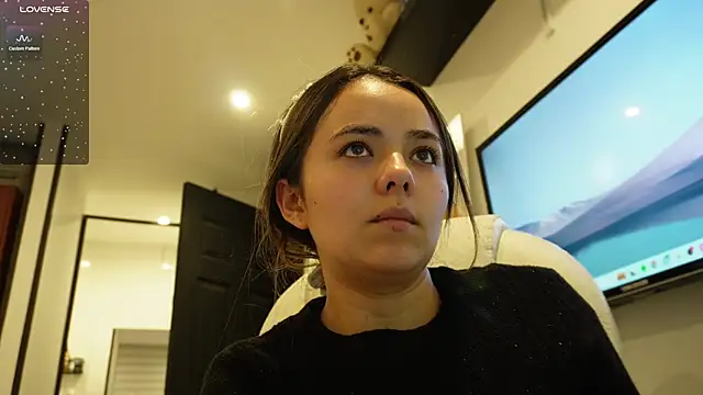 Hannah-Rose online show from 01-12-25, 02:35
