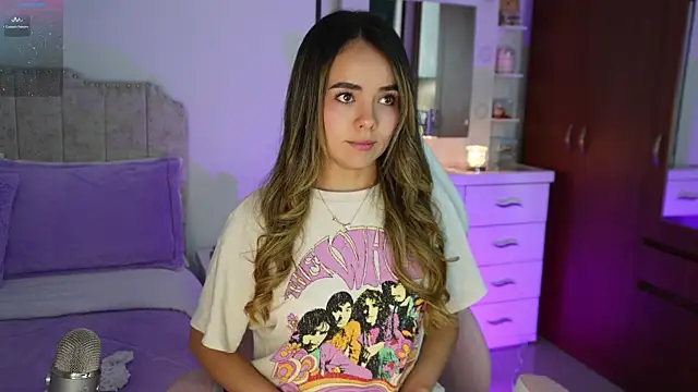 Hannah-Rose online show from 04-01-26, 01:51