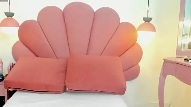 nairea angels online show from 01-30-25, 05:19