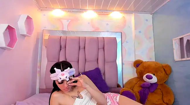 nairea angels online show from 02-16-25, 03:04