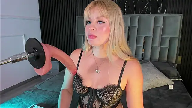 LolaAngellx online show from 01-13-26, 08:57