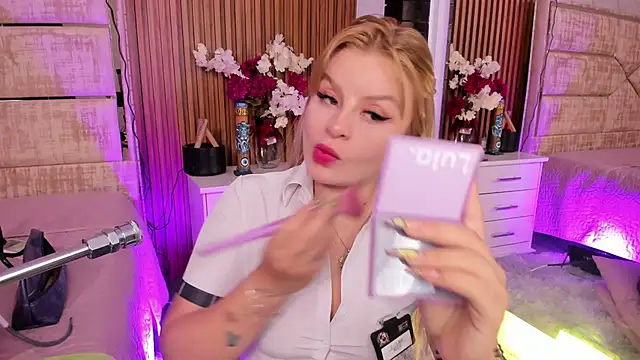 LolaAngellx online show from 02-20-26, 09:06