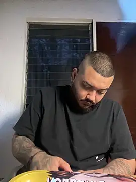 El Titan1998 online show from 02-12-26, 11:26