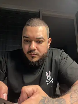 El Titan1998 online show from 11-20-25, 11:25