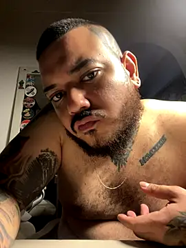 El Titan1998 online show from 12-19-25, 10:01