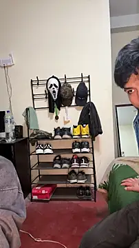 Beboteejoel online show from 11-14-25, 05:22