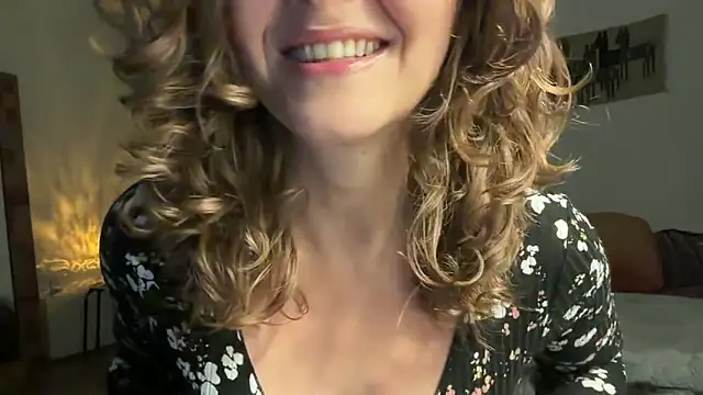 leahsparkles online show from 10-18-25, 11:34