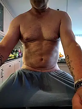 kevincumporn online show from 05-17-26, 04:12