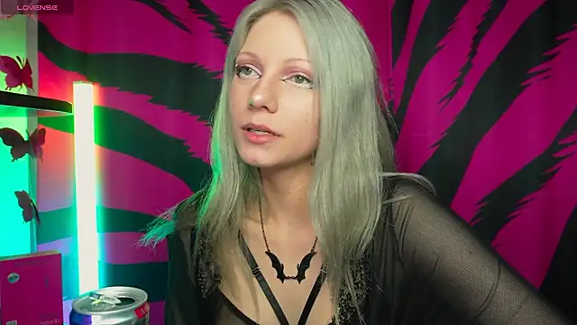 Vasya Sylvia online show from 06-17-26, 04:01