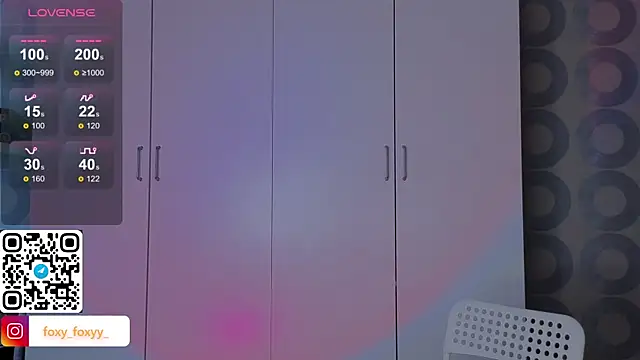 Cuteroxyfoxy online show from 02-28-25, 07:05