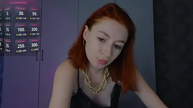 Snapshot of Cuteroxyfoxy chatting on 07-08-26, 08:37 Cuteroxyfoxy online show from 07-08-26, 08:37