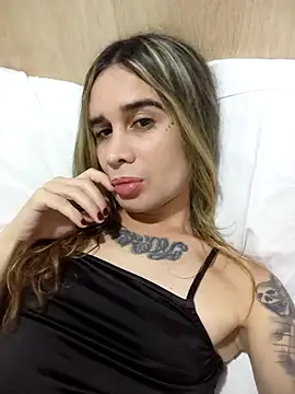 NaughtyBarbie19 online show from 11-21-25, 05:12