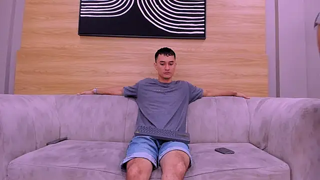 hell twink online show from 05-15-26, 03:21