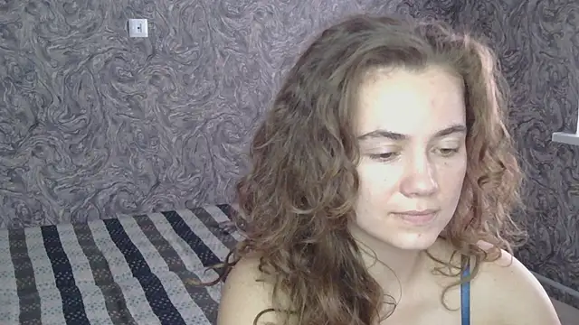 Snapshot of CurlyNed chatting on 02-06-25, 11:20 CurlyNed online show from 02-06-25, 11:20