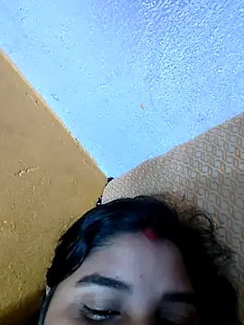 Snapshot of sweet_suman chatting on 11-11-25, 03:51 sweet suman online show from 11-11-25, 03:51