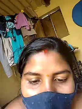 Snapshot of sweet_suman chatting on 03-08-25, 07:49 sweet suman online show from 03-08-25, 07:49