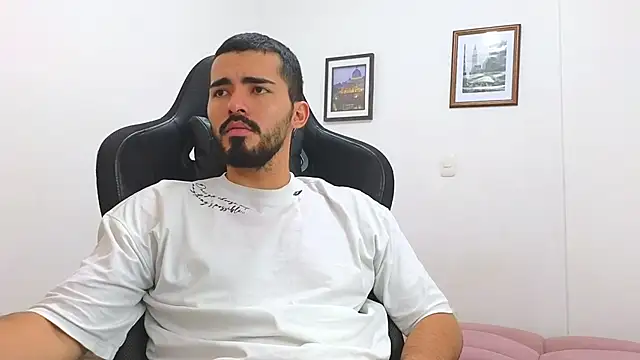 Massimoo 07 online show from 03-21-25, 07:57