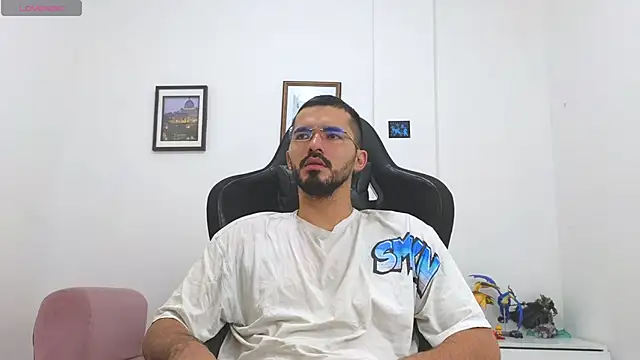 Massimoo 07 online show from 12-19-25, 03:14