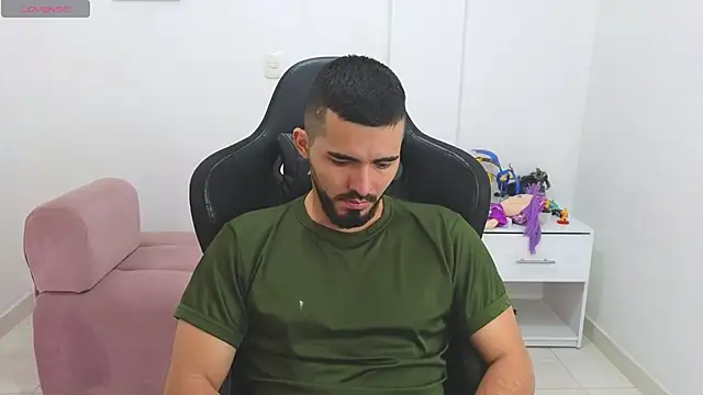 Massimoo 07 online show from 02-12-26, 03:56