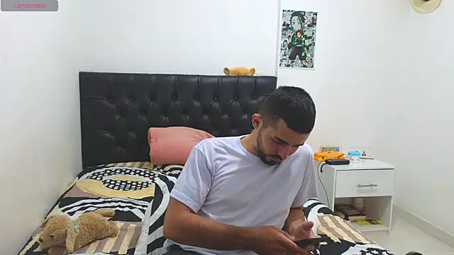 Massimoo 07 online show from 04-28-26, 09:30