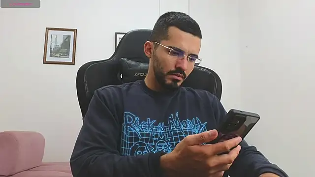 Massimoo 07 online show from 11-26-25, 06:08