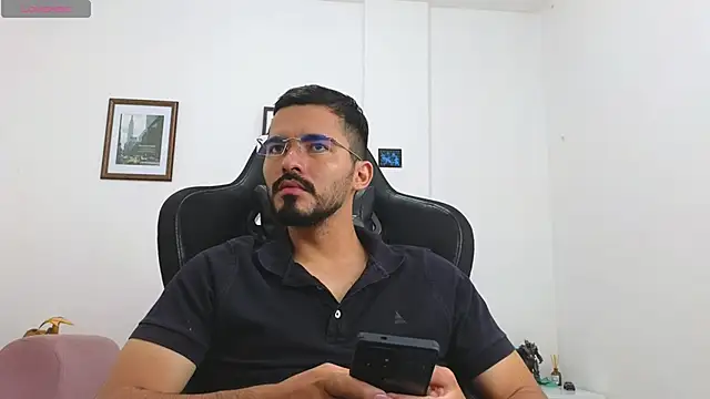 Massimoo 07 online show from 09-30-25, 03:18