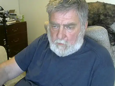 Snapshot of viejo_oso chatting on 09-13-25, 10:54 viejo oso online show from 09-13-25, 10:54